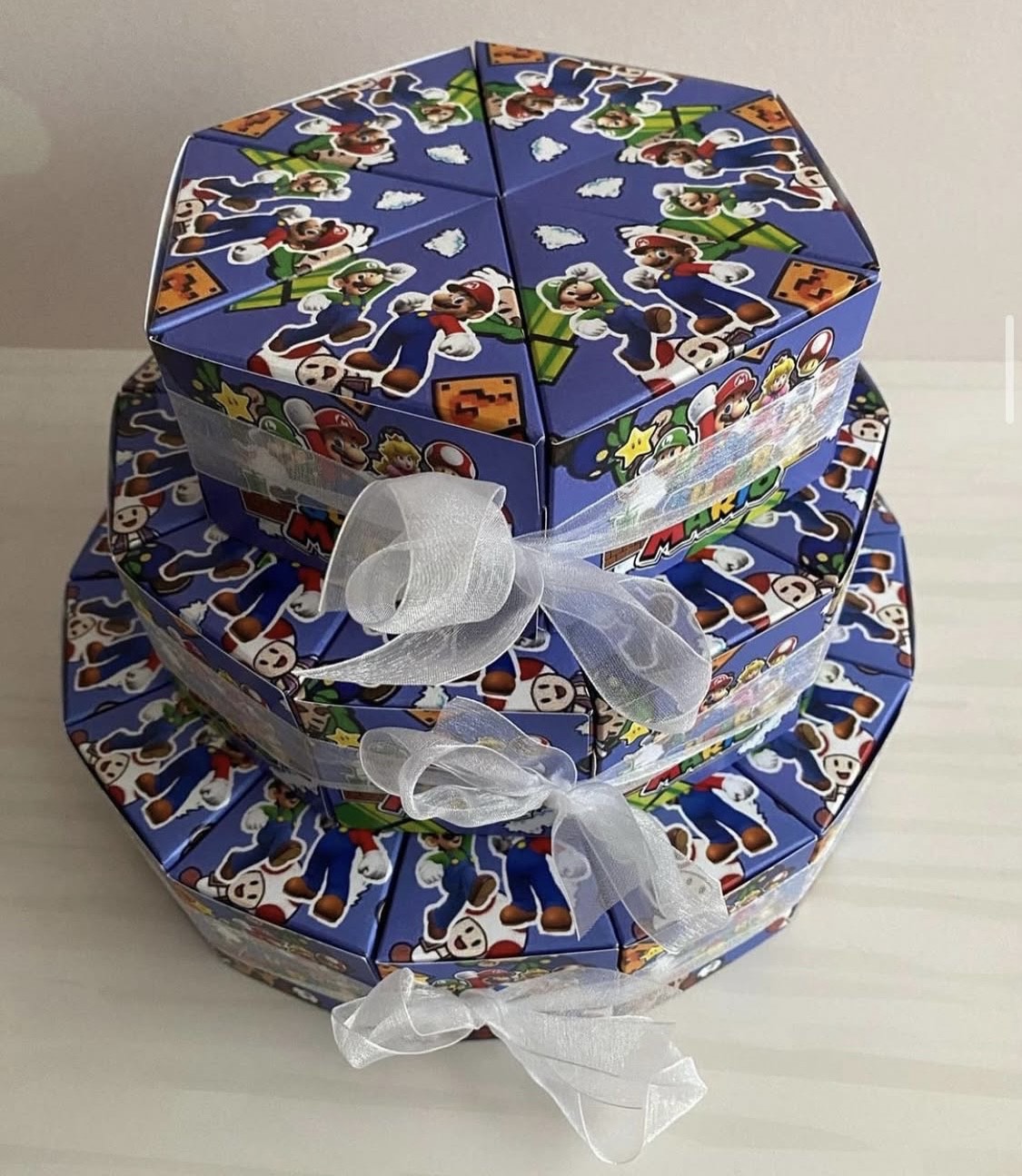Super Mario torta od kartona