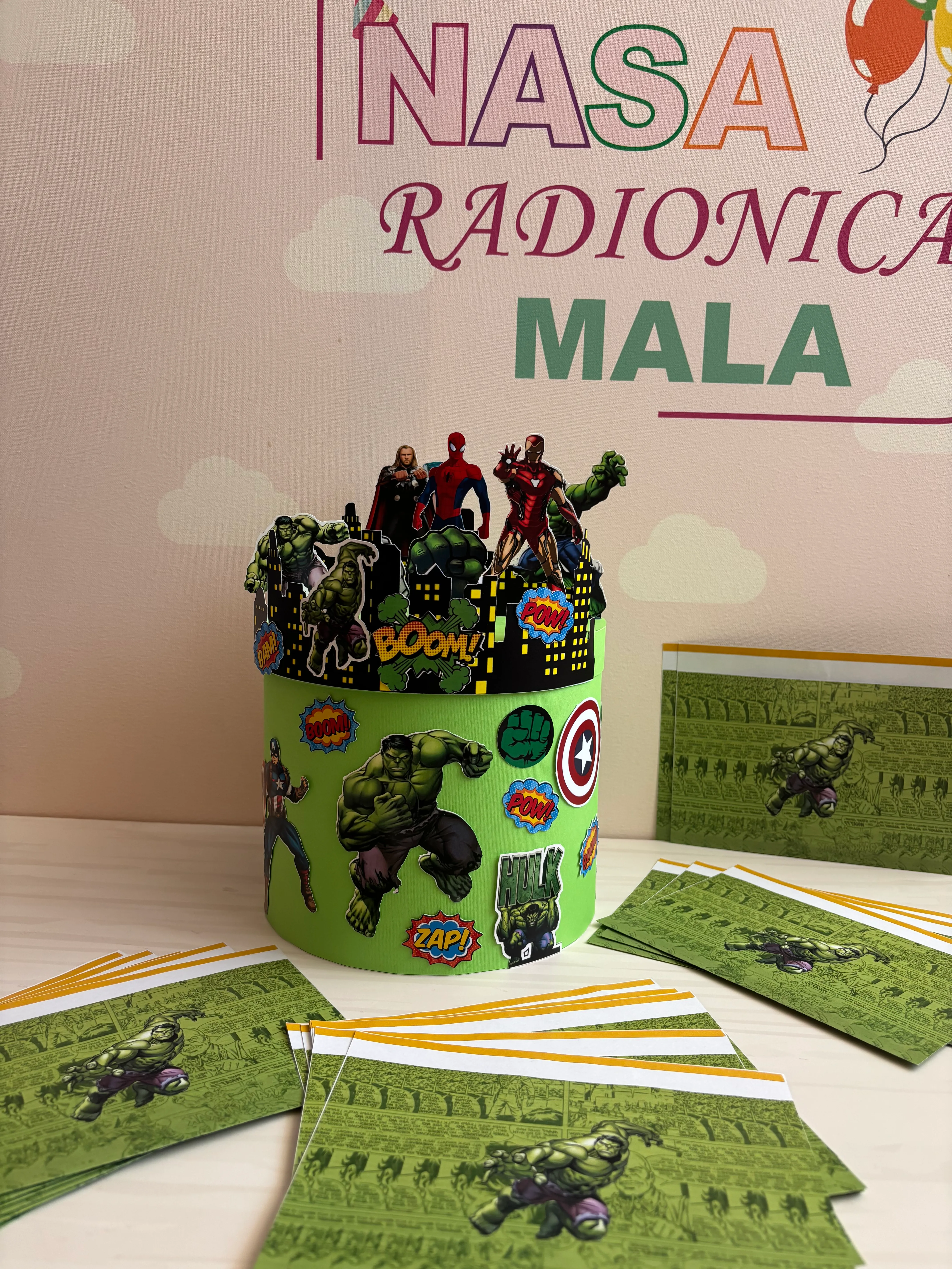 Hulk torta od kartona
